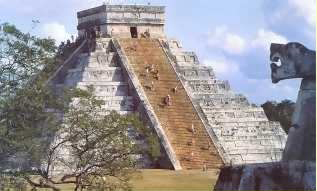 Il Castello -
 Chichen Itzá