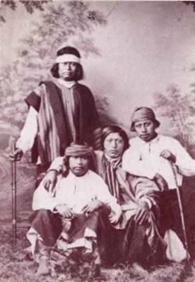 La comunità mapuche è uno
degli ultimi vestigi dei popoli
precolombini in Cile
(http://home.hetnet.nl/~tunit)